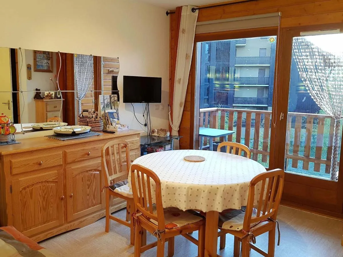 Appartement Renove 3 Pieces Avec Garage - La Joue Du Loup - Fr-1-504-158 Le Devoluy