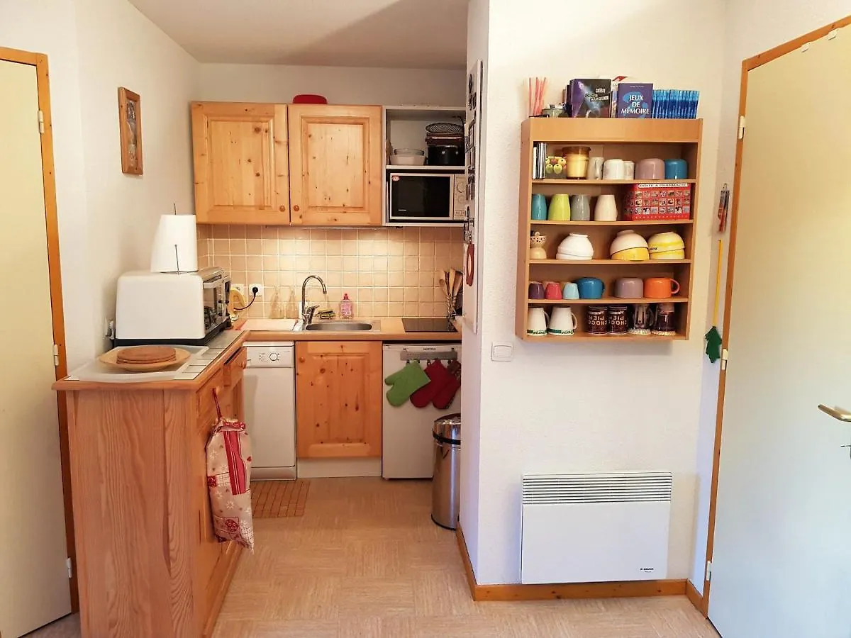 Appartement Renove 3 Pieces Avec Garage - La Joue Du Loup - Fr-1-504-158 Le Devoluy Apartment